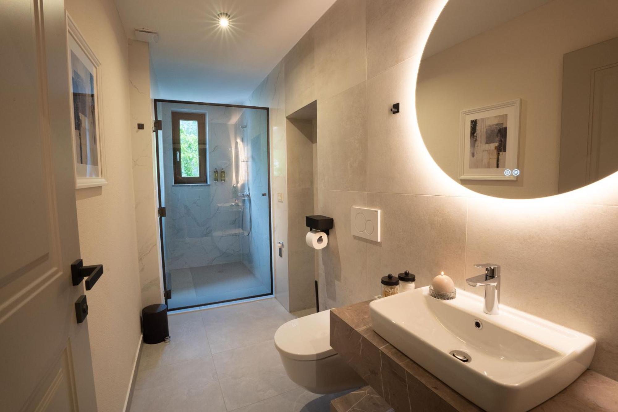 Kalan Boutique Stay Zirovnica Cameră foto